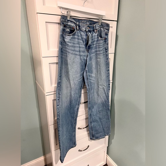 AE Strigid High-Waisted Stovepipe Jean - Picture 4 of 5